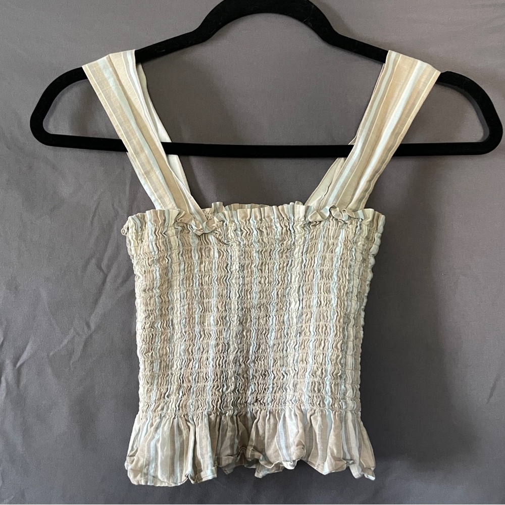 Cute ruched crop top
